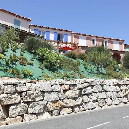 Les Coralines Holiday home *